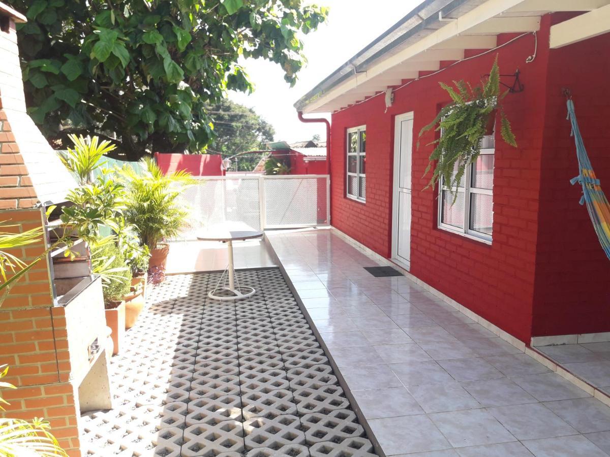 Villa En Familia à Puerto Iguazú Extérieur photo